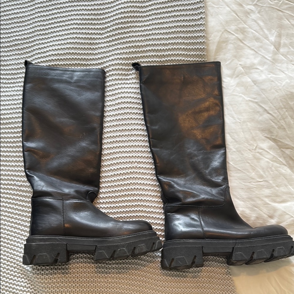 Black Knee-High Natural Leather Boots 7